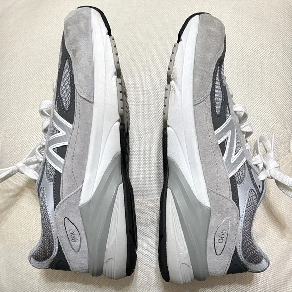 New Balance FuelCell 990v6 Lace in Gray and White (Boys Size 6.5 US, 39 EU) - Picture 4 of 11